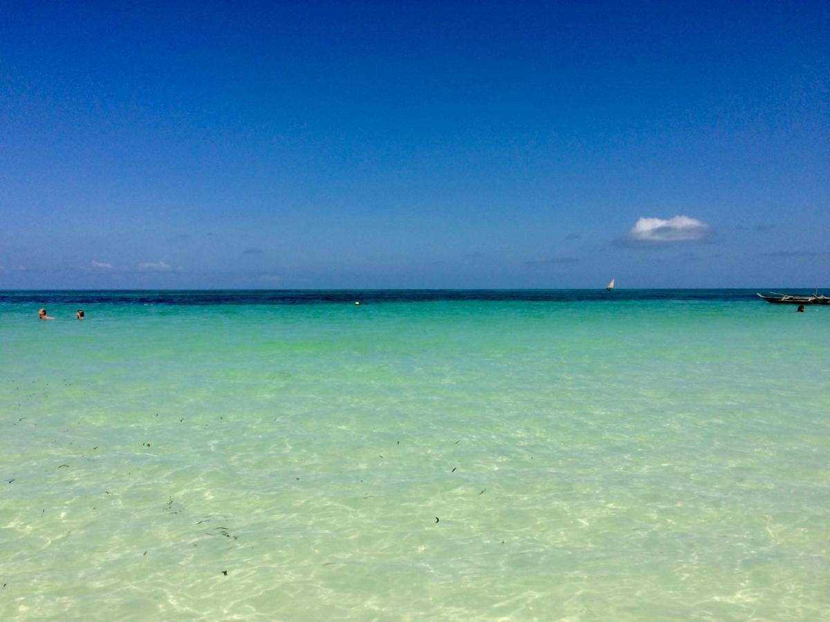 Simba Beach Zanzibar Kiwengwa  Luaran gambar